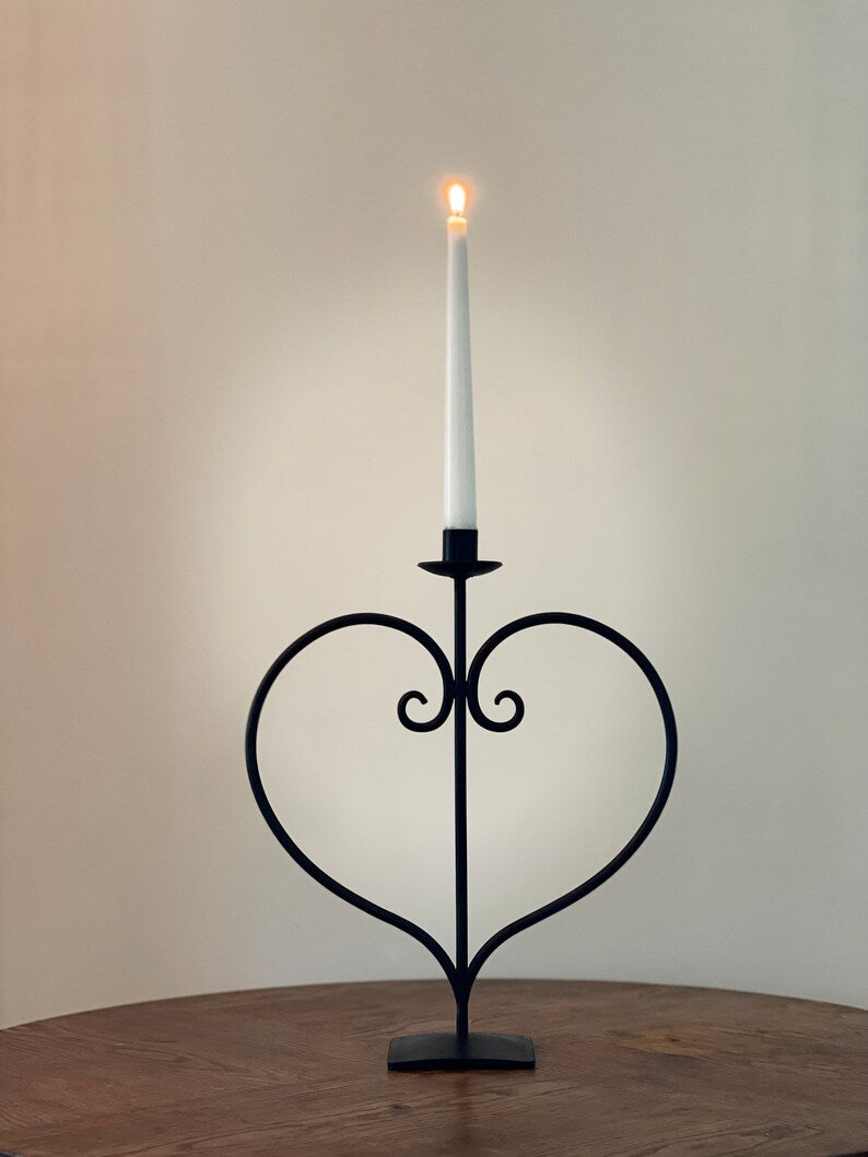 Creative Heart  Shaped Iron candle stand